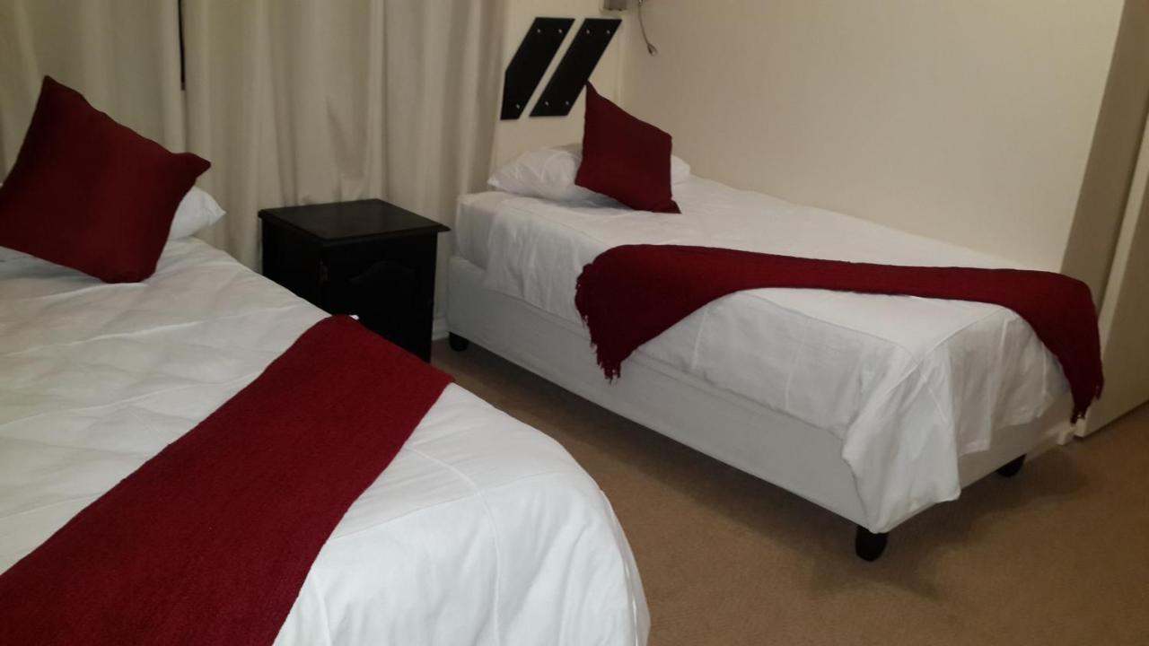 Victoria Hotel Bredasdorp Room photo